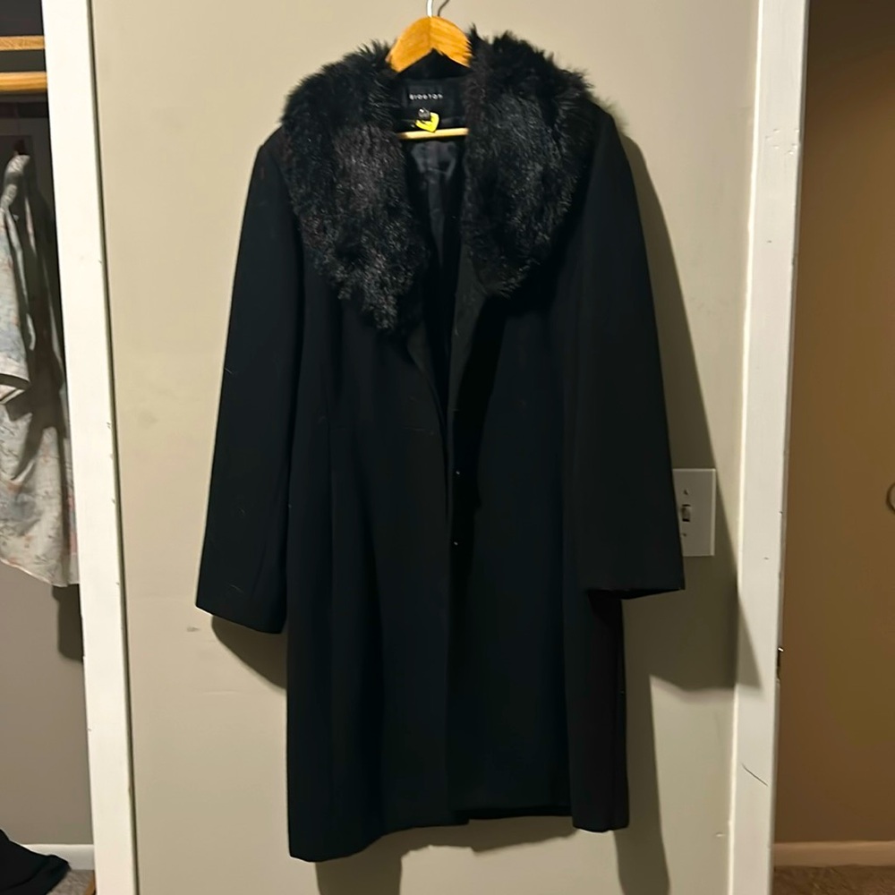 Blake formal like new 3/4 length Braetan coat